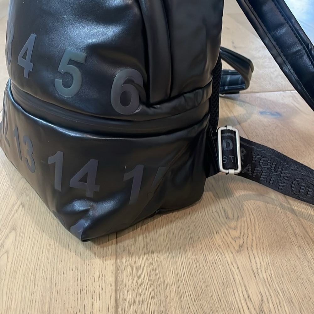 MM6 | Numeric Logo Backpack - Picture 7 of 11